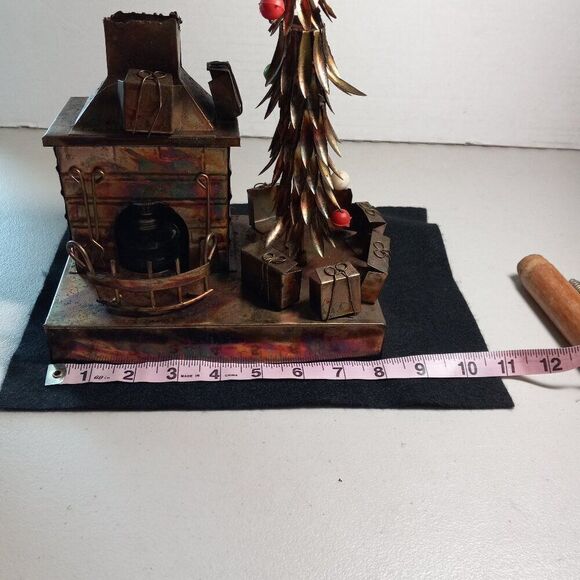 Copper Fireplace Christmas Tree and Packages Music box Cottagecore Countrycore - Picture 8 of 9